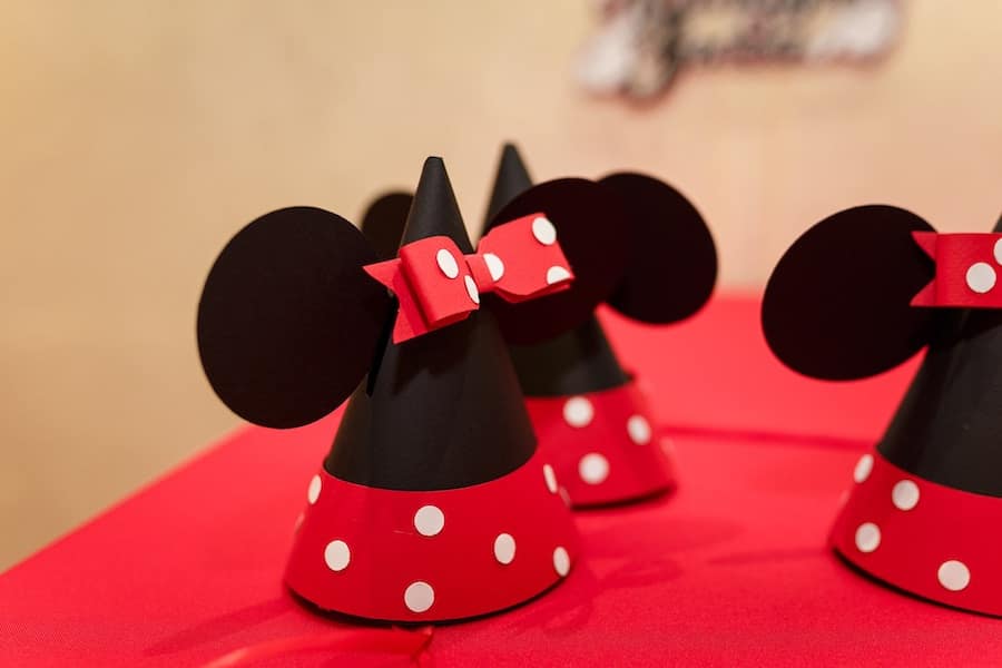 Make Disney movie art and crafts