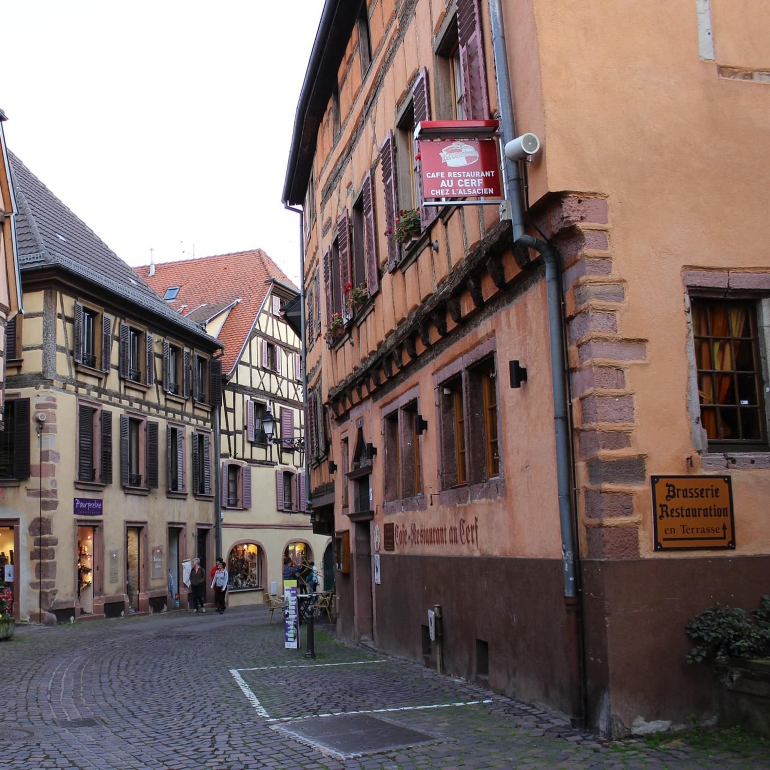 Les maisons traditionnelles des Vosges.