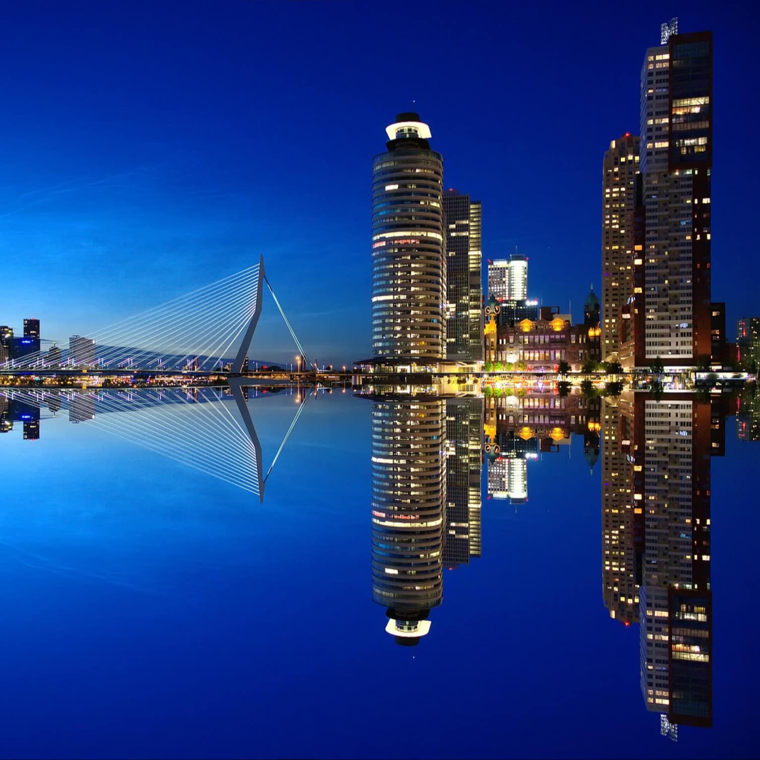 Rotterdam de nuit, Pays-Bas