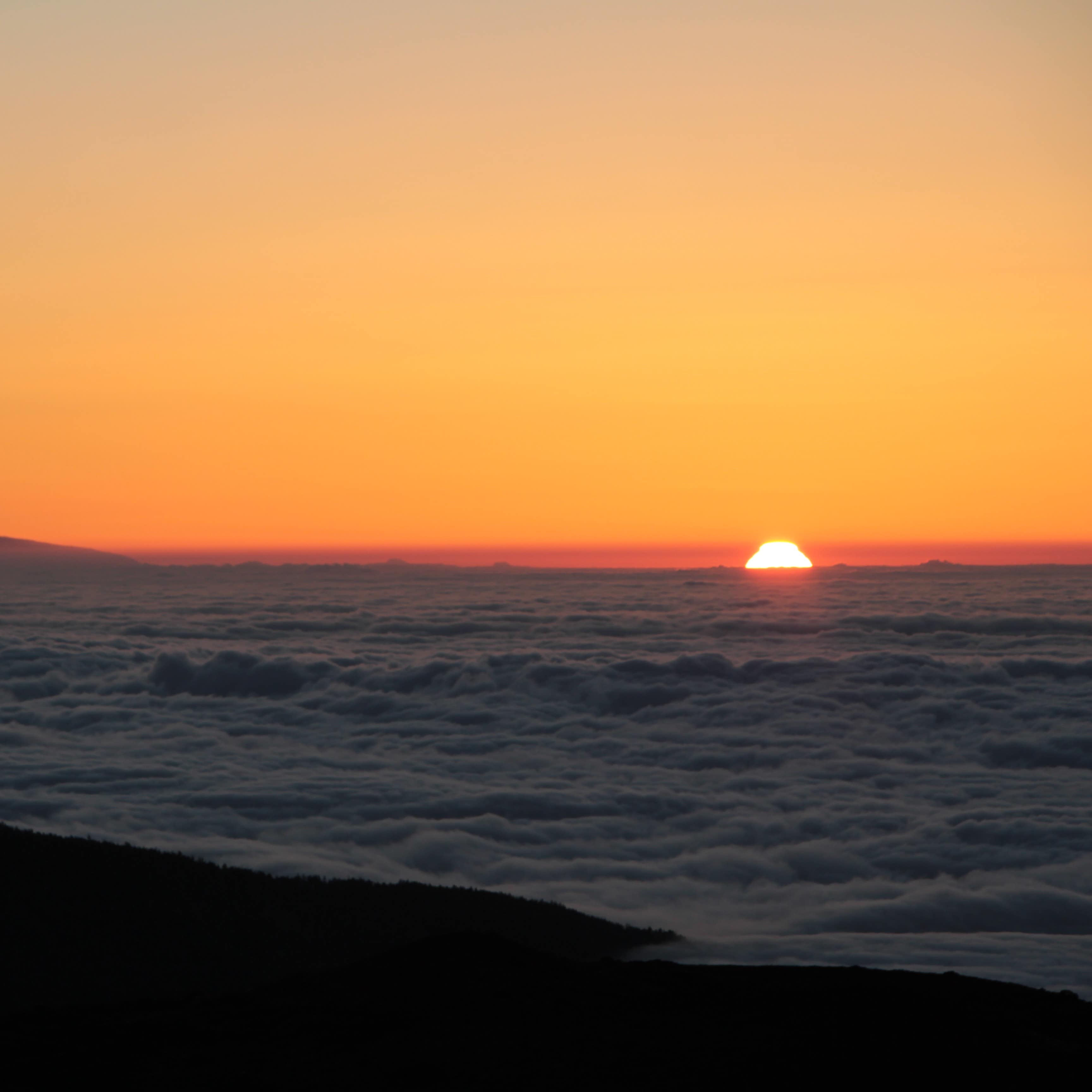 Coucher de soleil depuis le mont Teide, sommet de Tenerife
