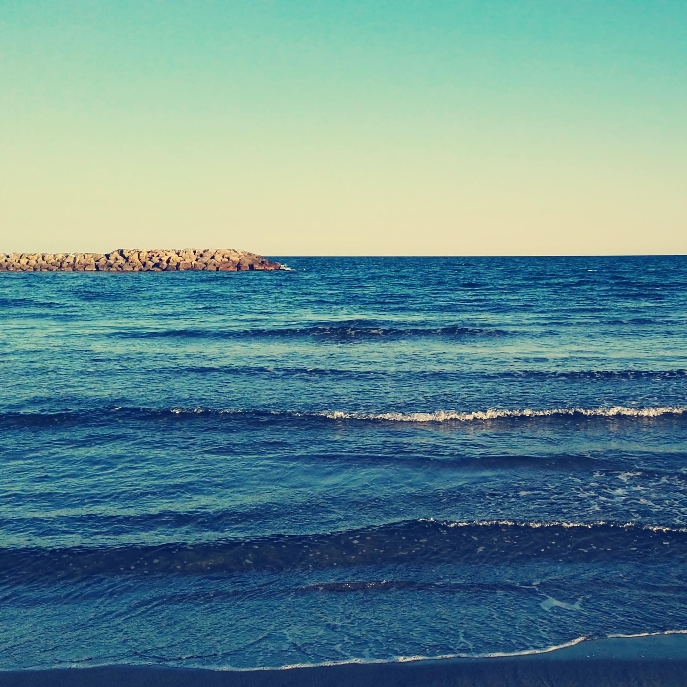 Mer, ciel bleu, location vacances bord de mer méditerranée