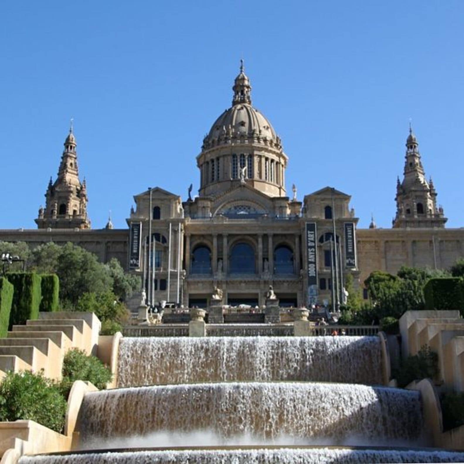 Saviez-vous que la location de maison entre particuliers est l’alternative idéale pour explorer Barcelone en toute liberté ?