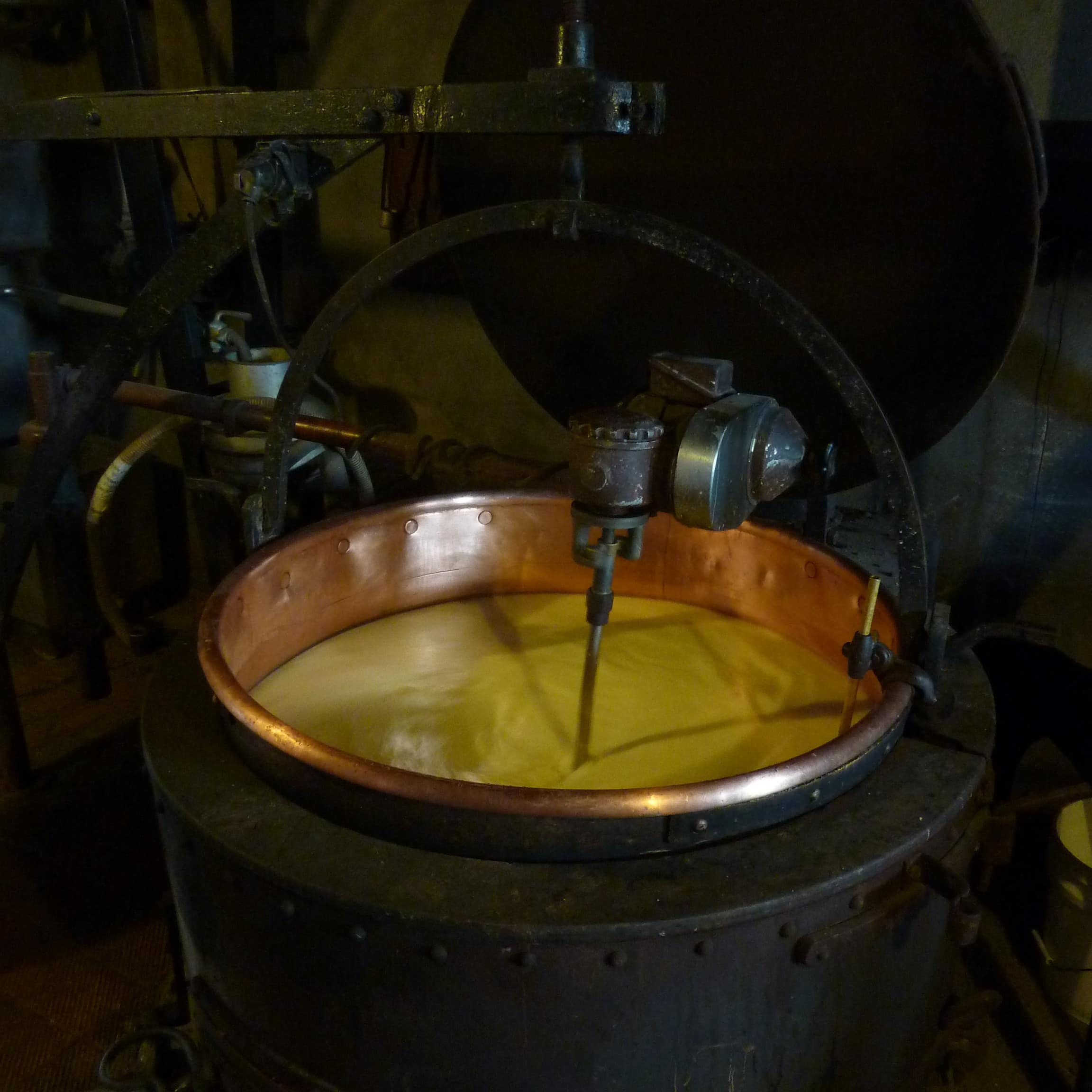 Le fromage de Comté est affiné dans les caves d’une ancienne forteresse