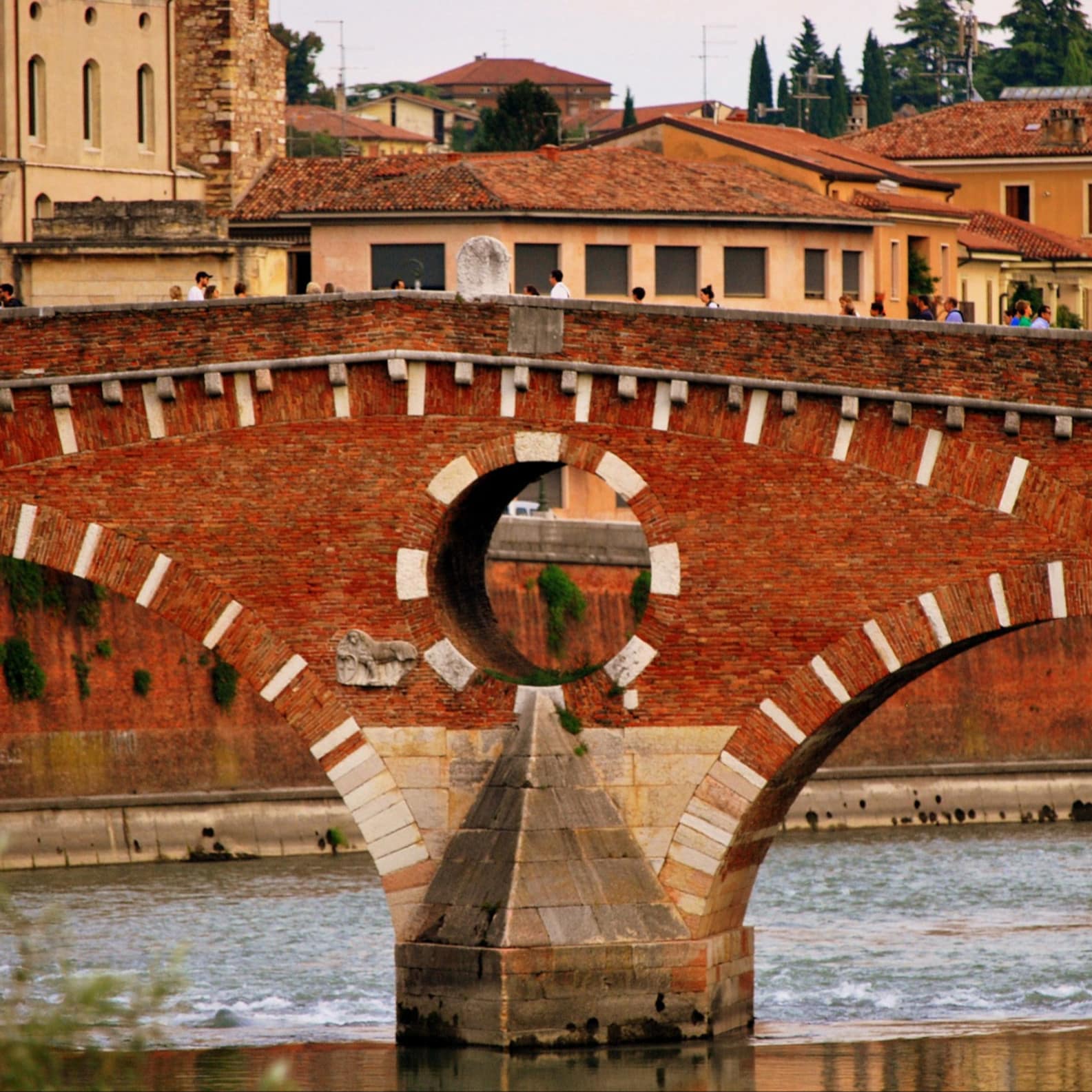 Le pont de pierres, à Vérone