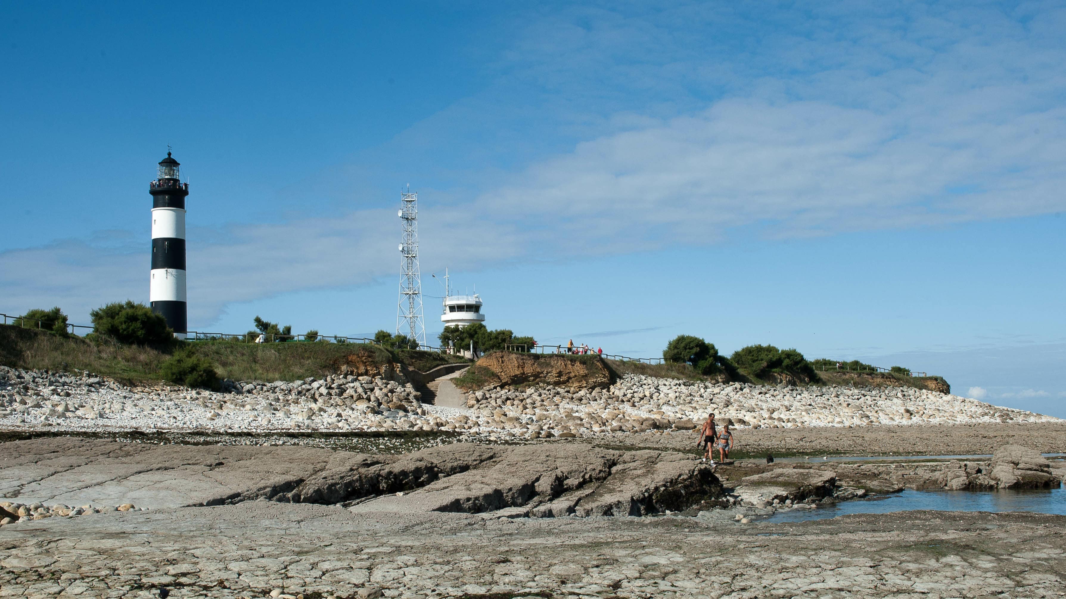 Le phare de Chassiron et son sémaphore sur l’île d'Oléron