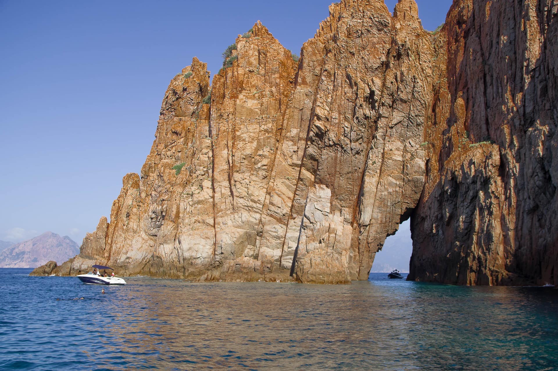 Piana Calanques, Corse, image par Jacqueline Macou, Pixabay