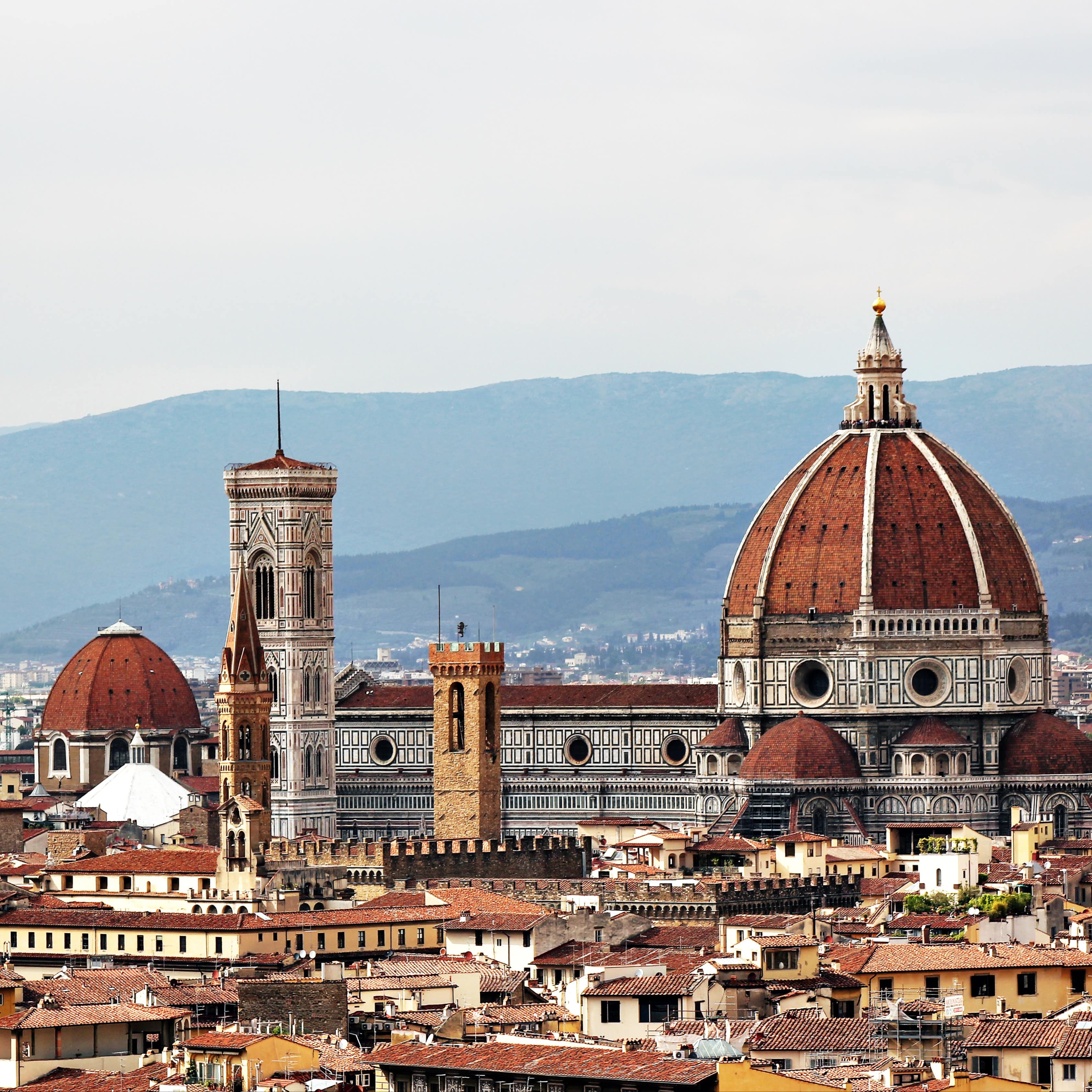 Vue sur la cathédrale Santa Maria del Fiore à Florence, Italie