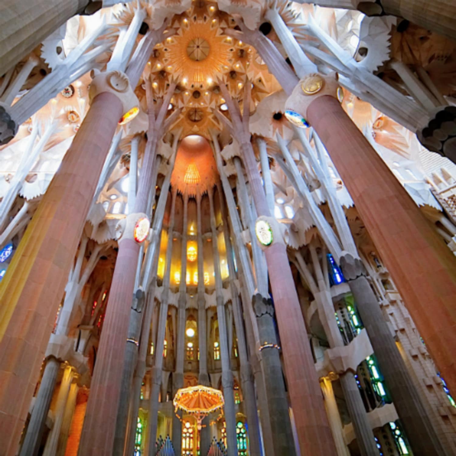 L'intérieur de la Sagrada Familia