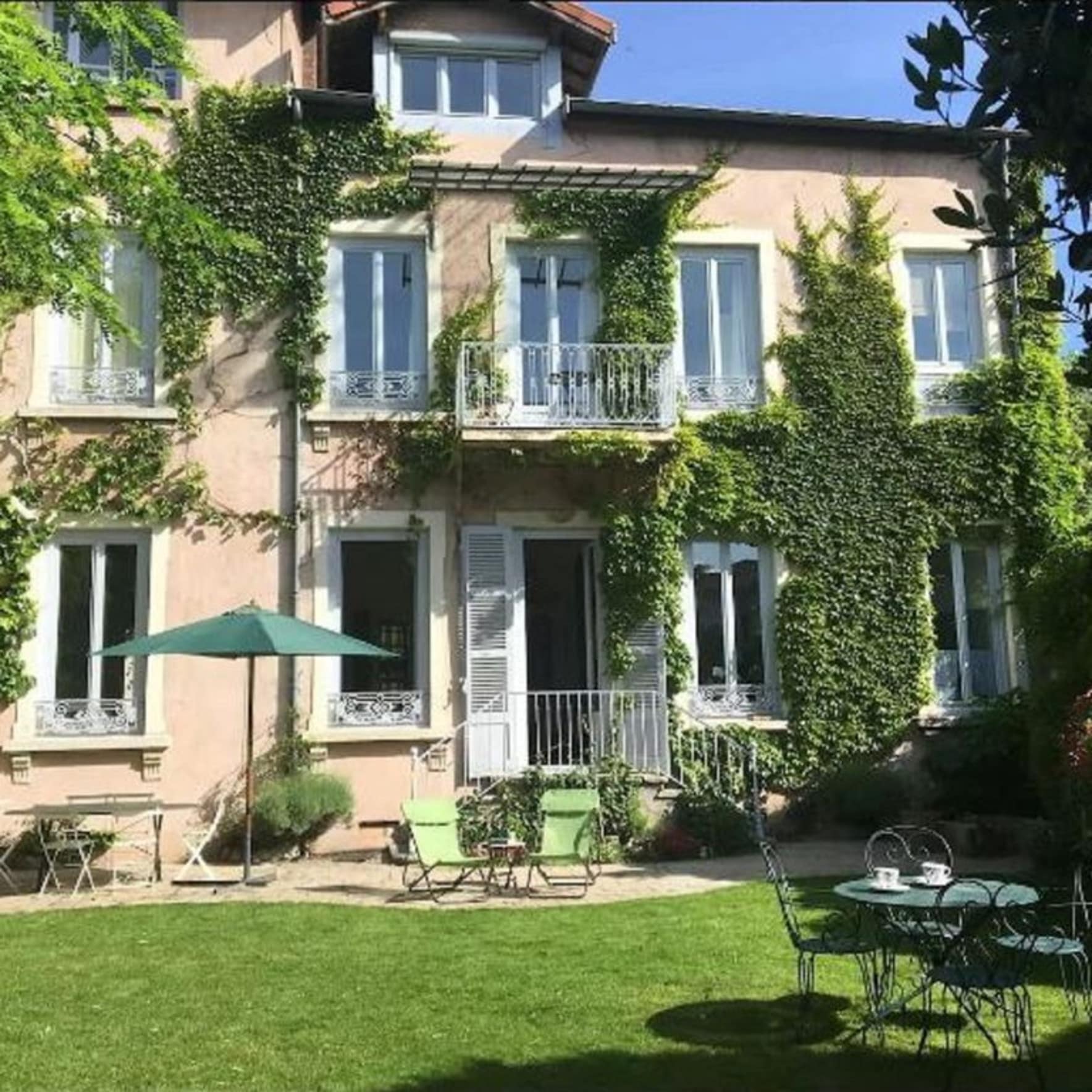 Hôtel particulier avec Jacuzzi à Lyon 