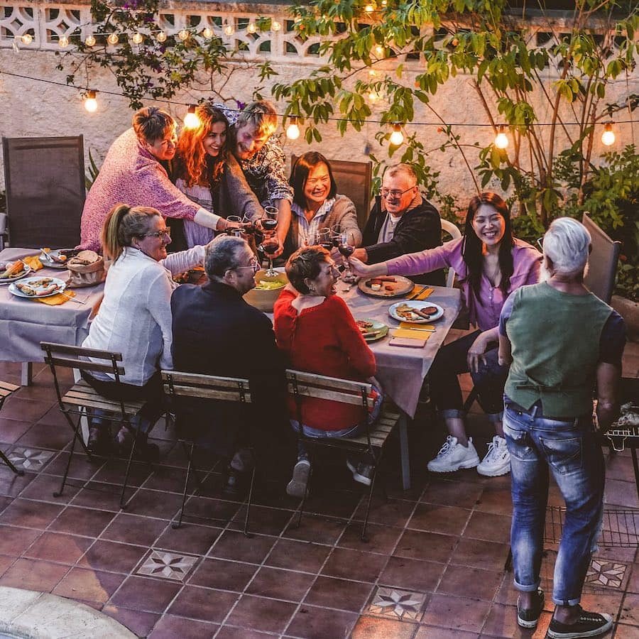 prepare-a-potluck-family-feast