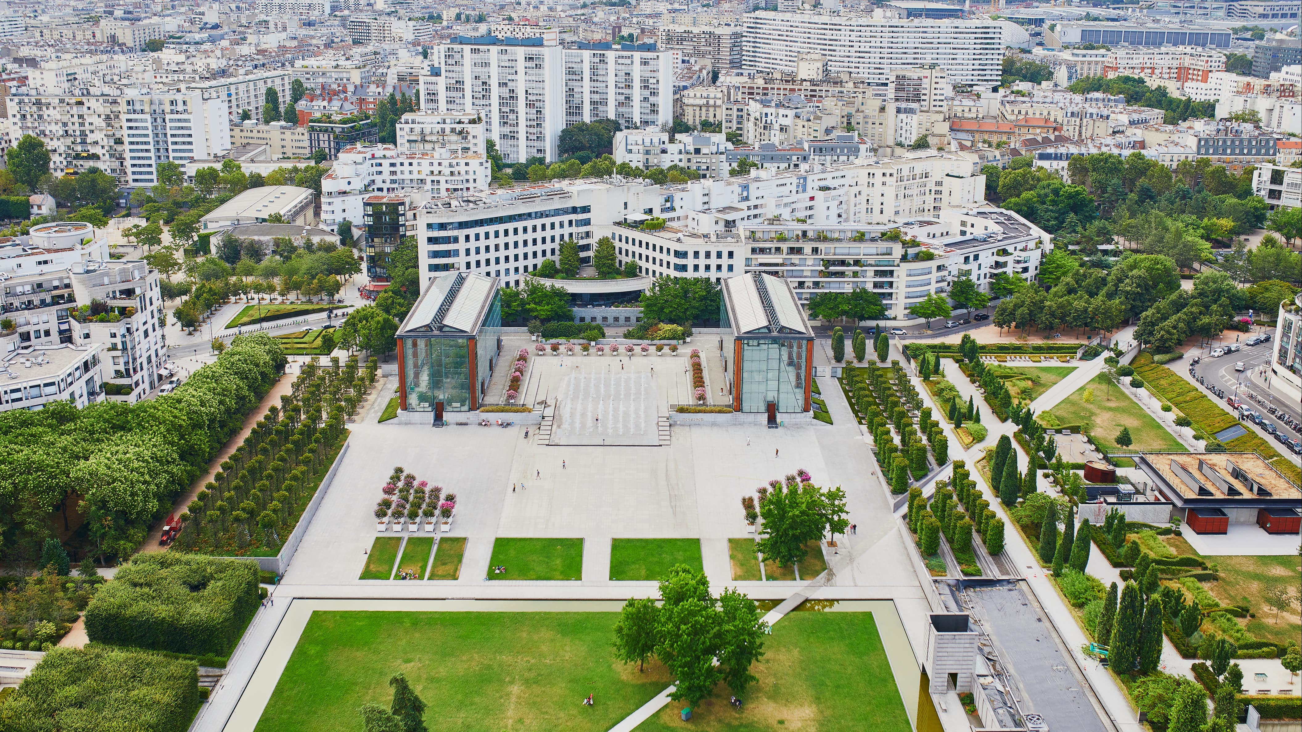 Vue aérienne sur Paris depuis le parc André Citroën