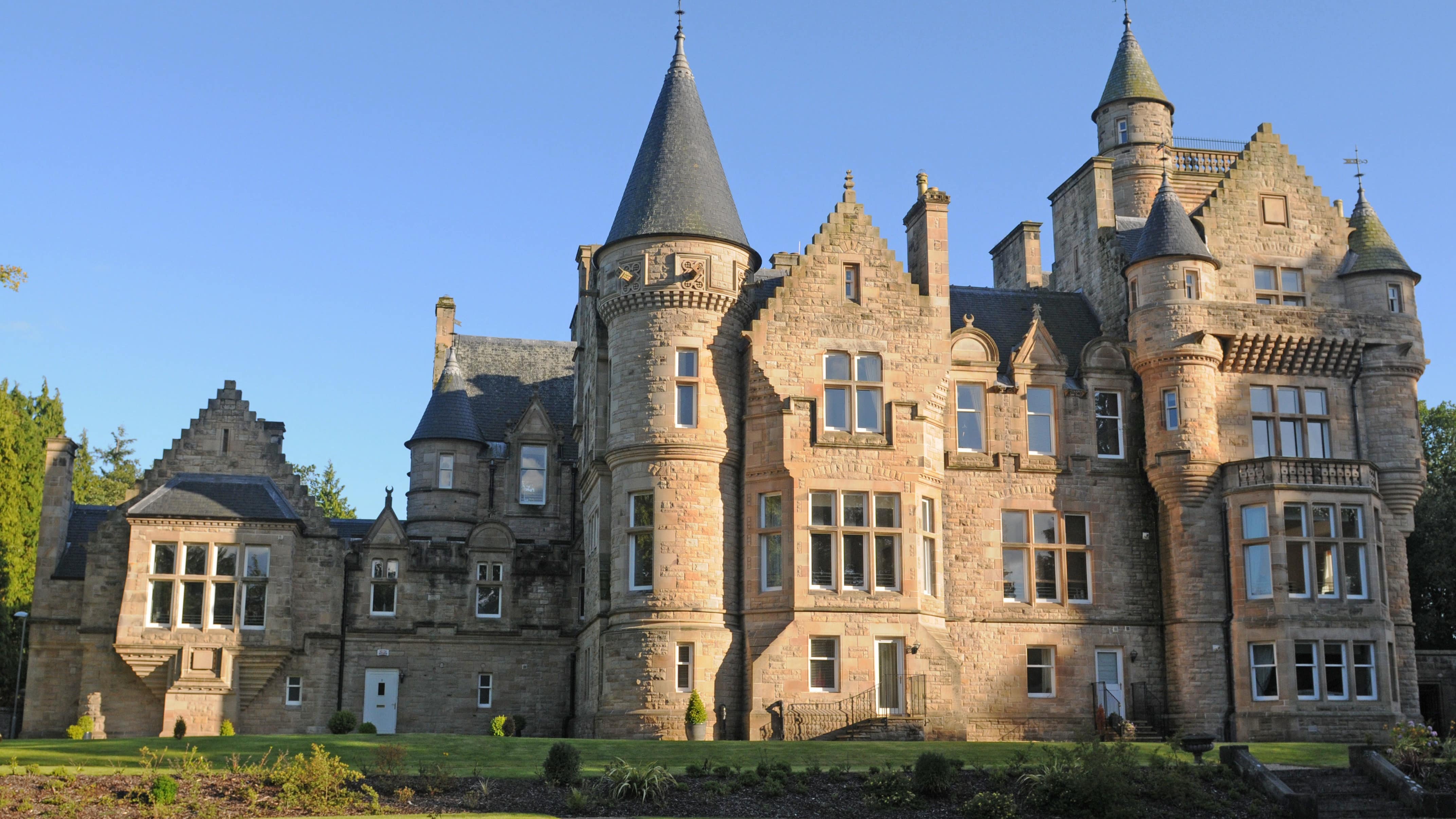 Trouvez un château ou un manoir pour les vacances !