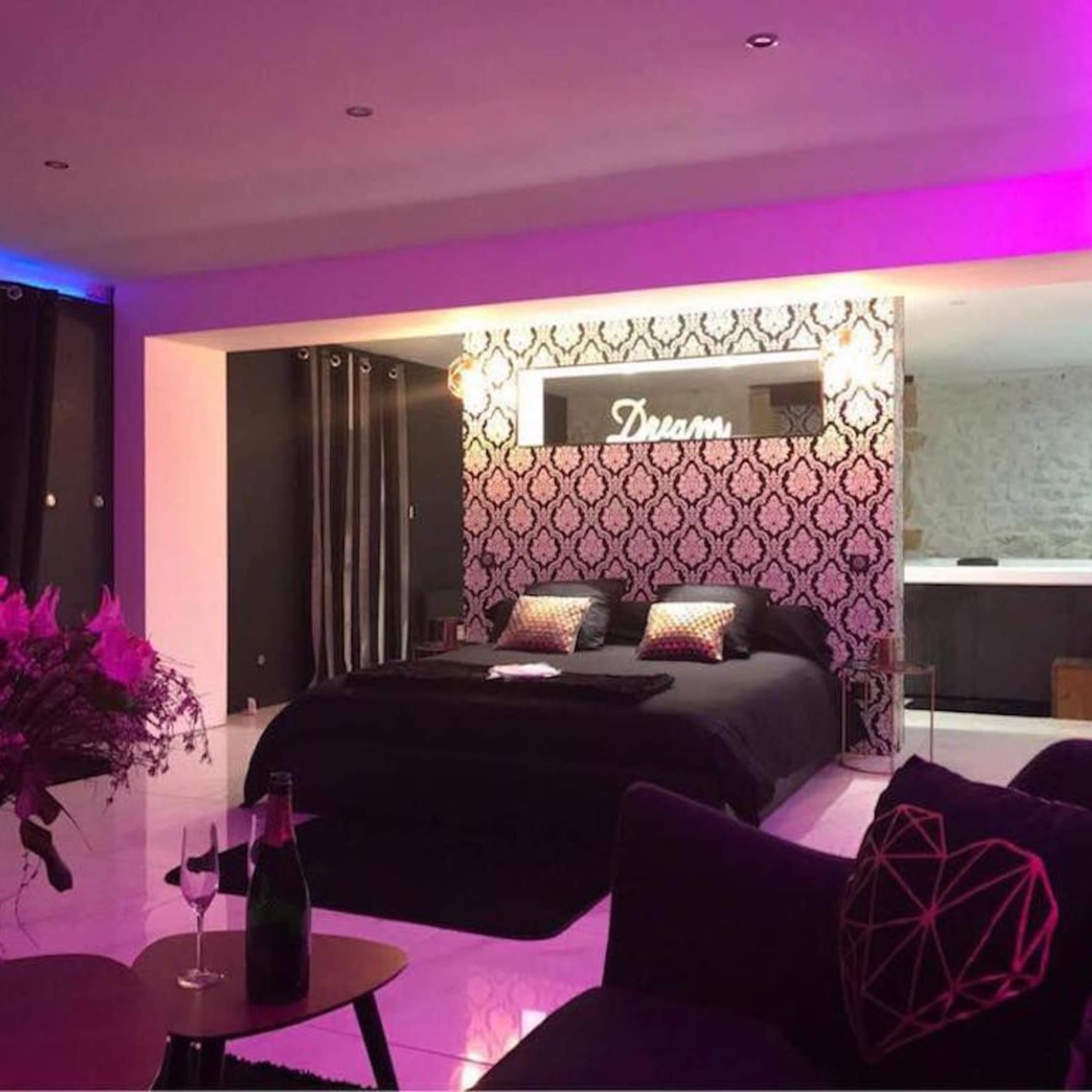 Suite avec Jacuzzi à Lyon 