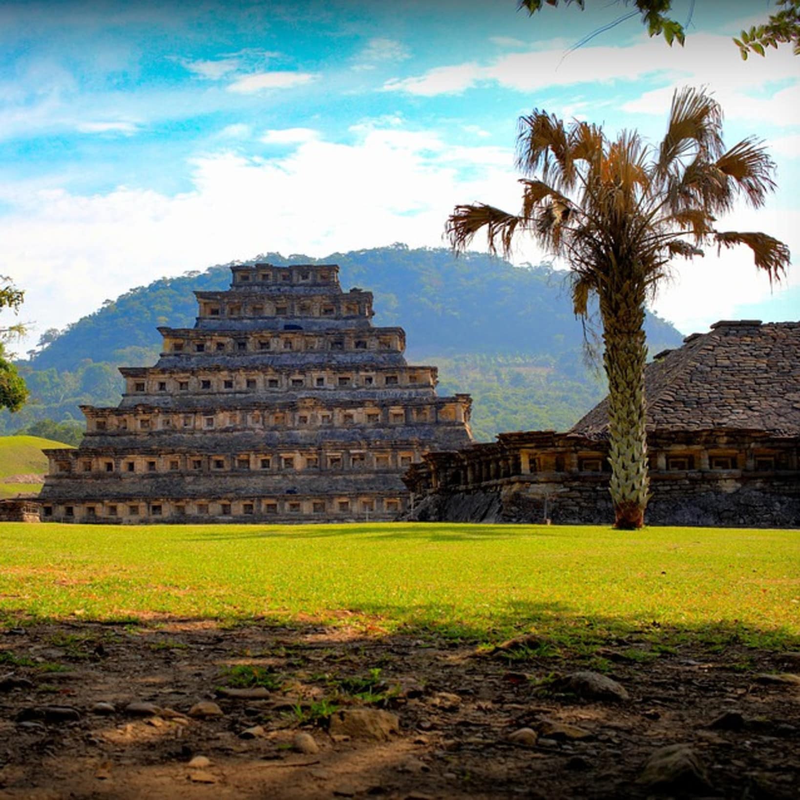 pyramide maya au Mexique