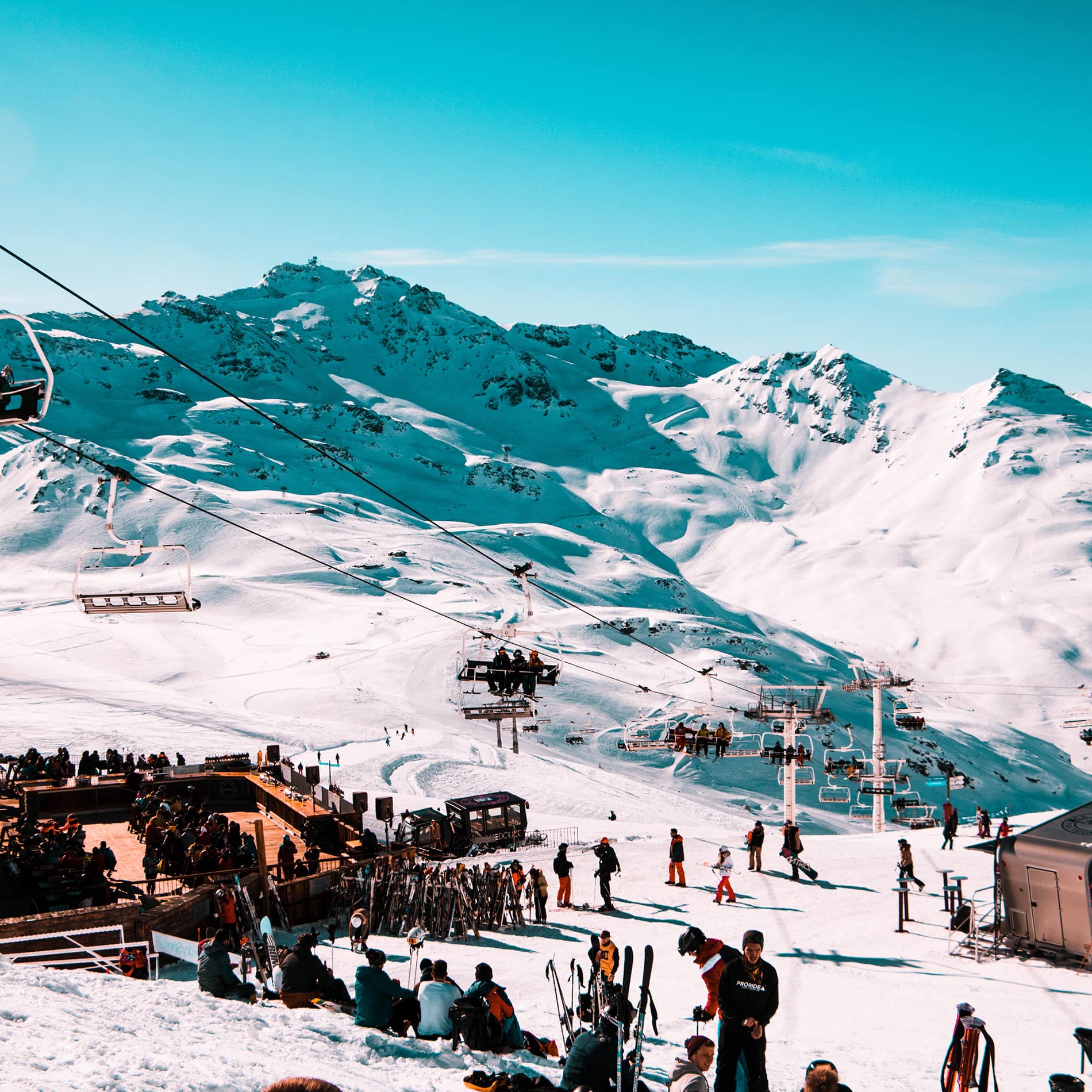 Crowd gathered on snowy mountain