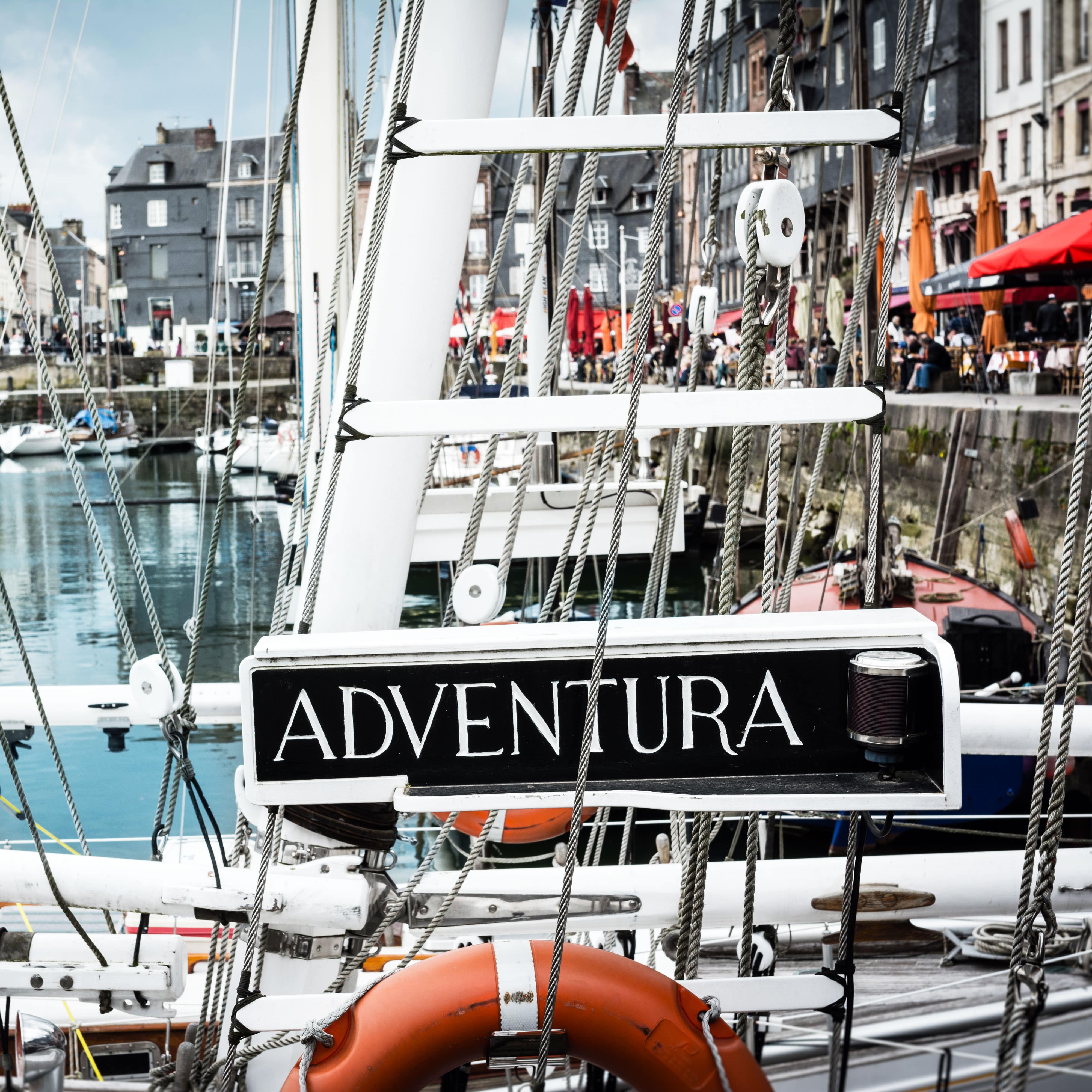 Gîtes à Honfleur : visite de la ville et de ses lieux incontournables avec une tablette