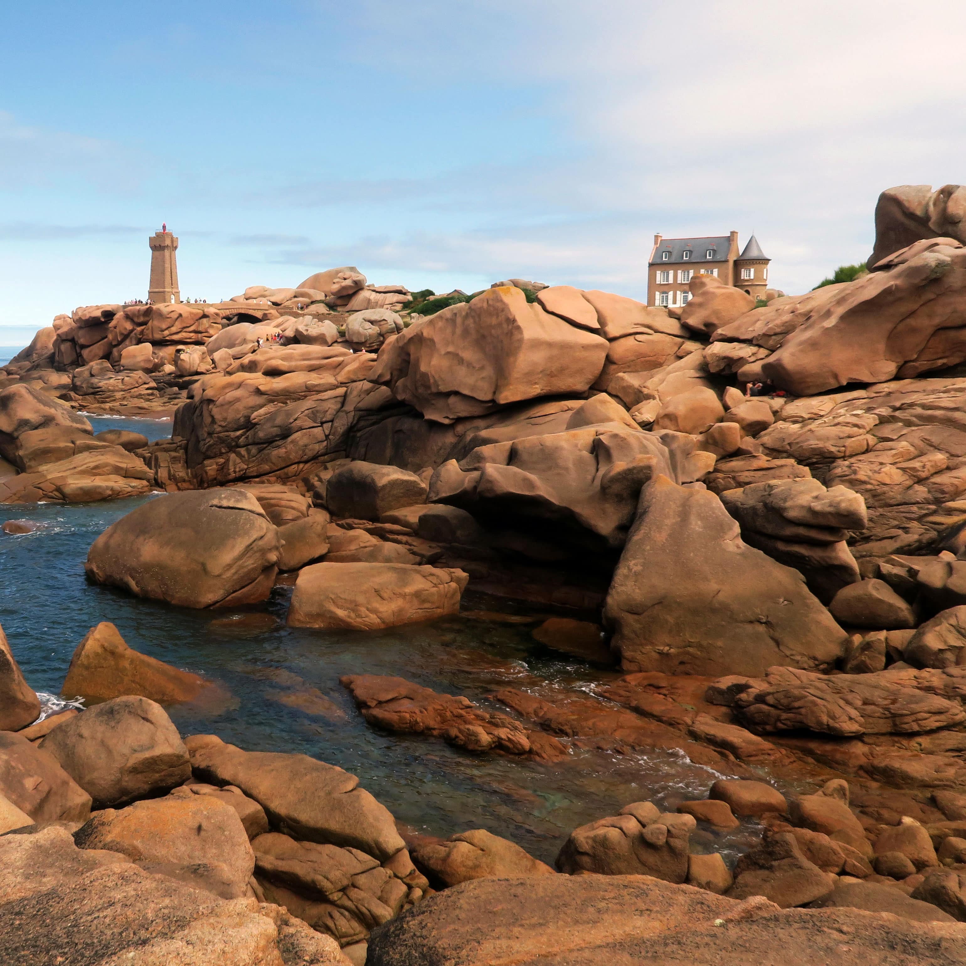 Location de vacances en Bretagne : séjour de rêve dans une location de vacances à Perros-Guirec