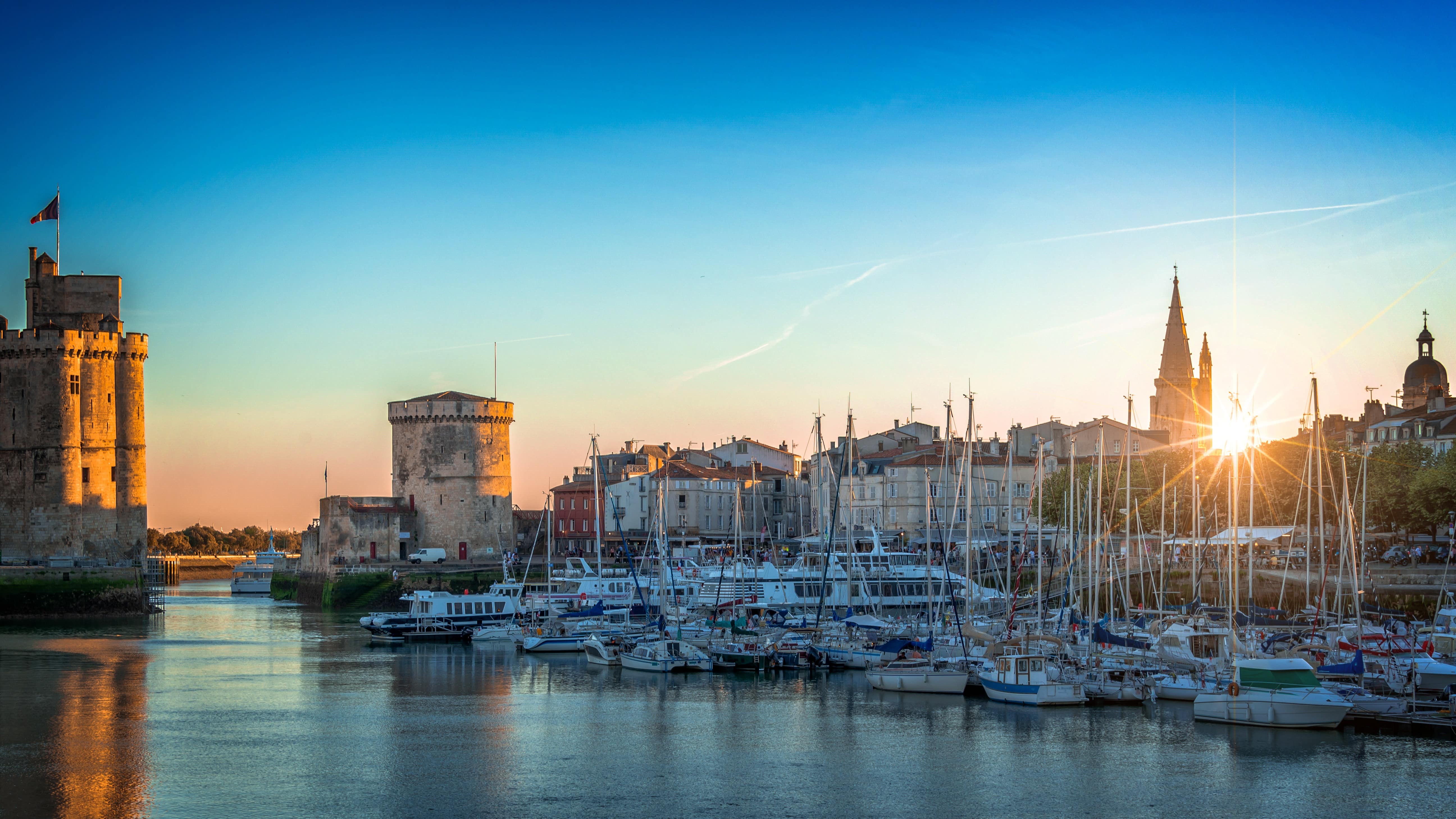 Vue panoramique du Vieux-Port de La Rochelle