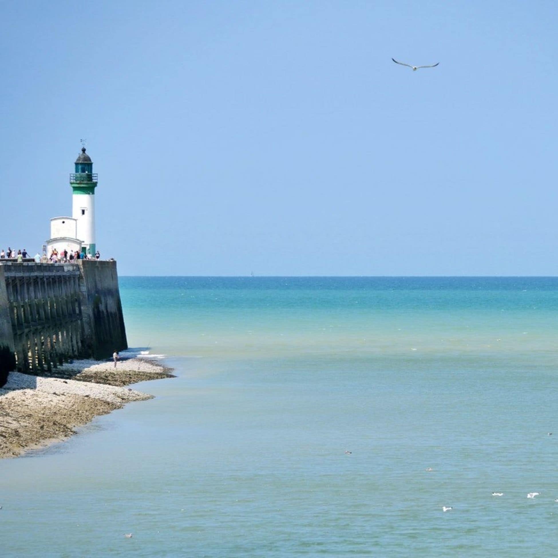 La location de maison à Caen est la solution idéale pour s’offrir une escapade sur les côtes normandes.