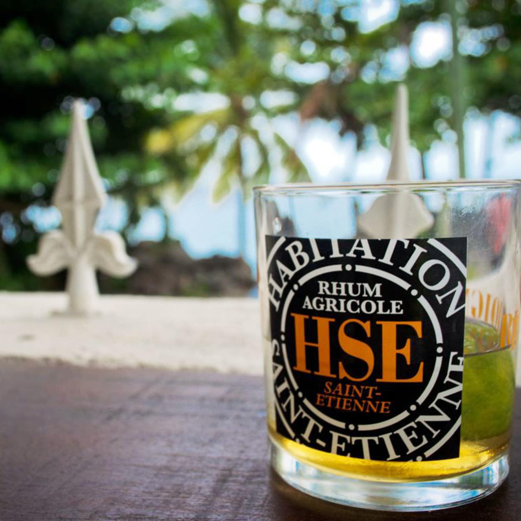 Location de vacances en Martinique : découvrez les secrets de fabrication de du rhum à Sainte-Lucie
