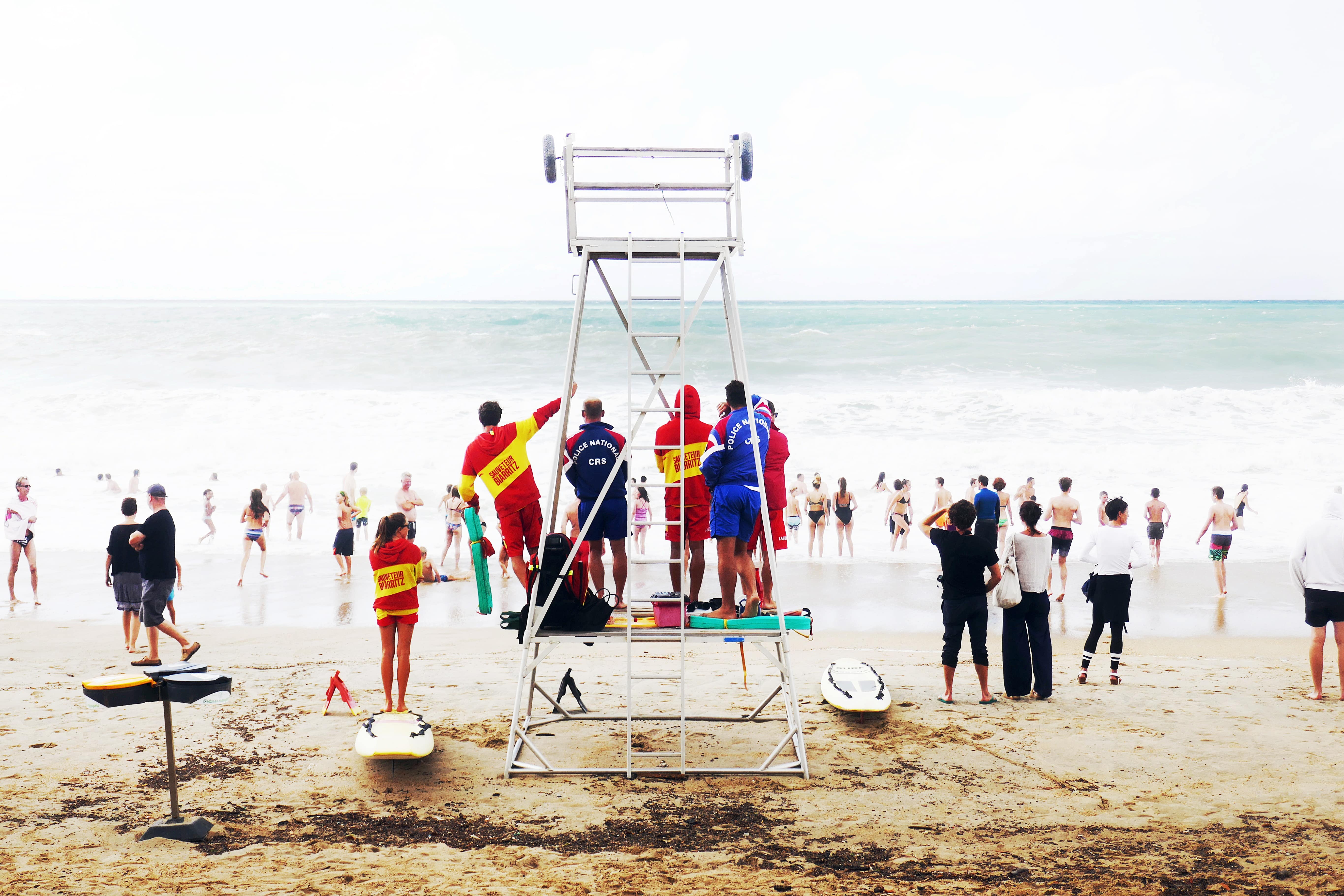 Vacances à la plage : les dangers de la mer