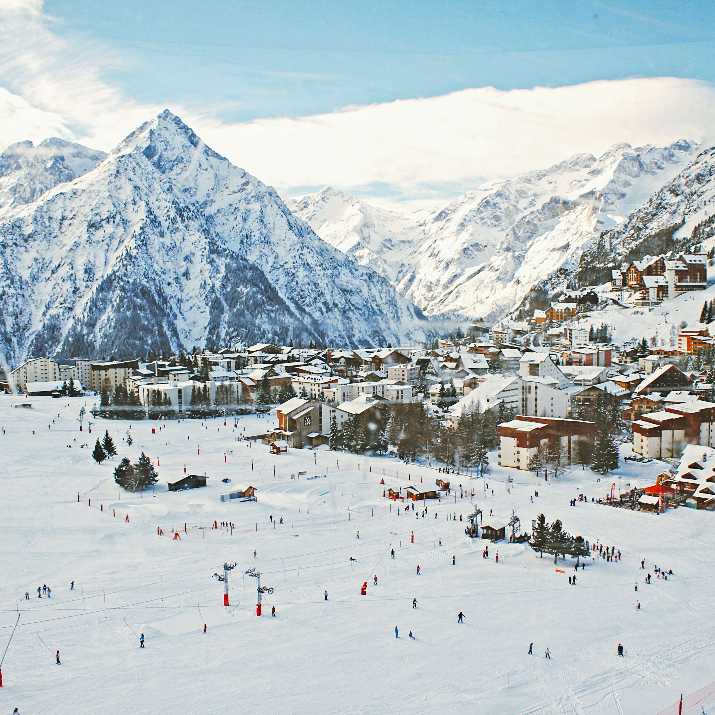 Les Deux Alpes, Mont-de-Lans, France ski holidays