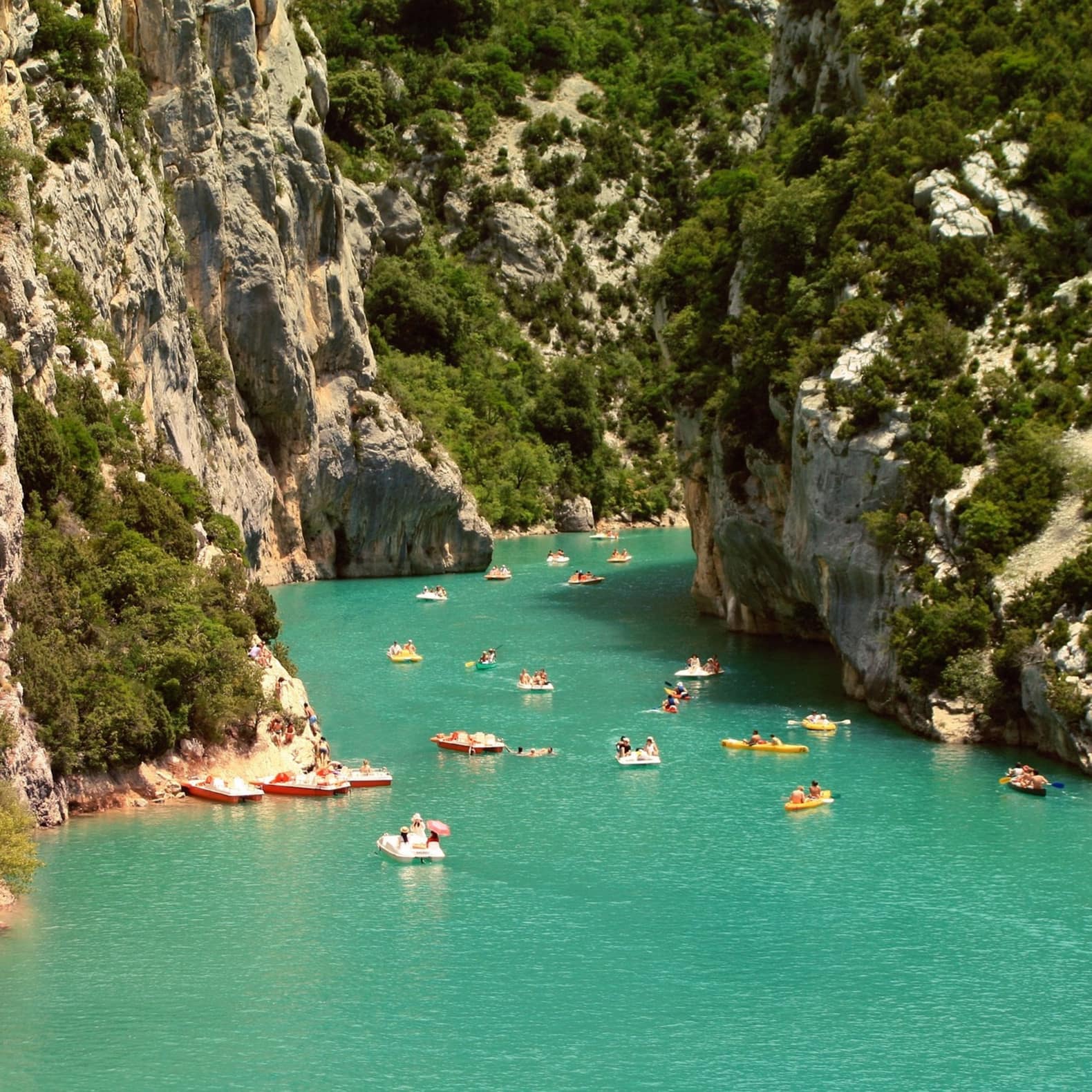 Une activité incontournable en Ardèche : la descente des gorges !