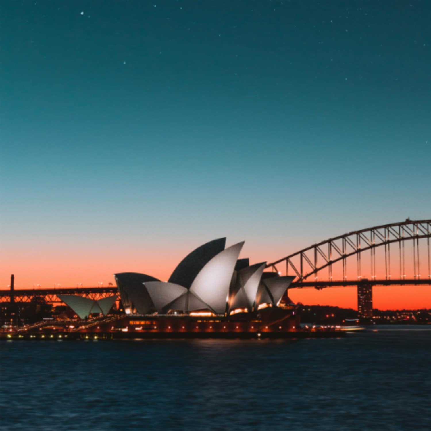 Vue nocturne du port de Sydney