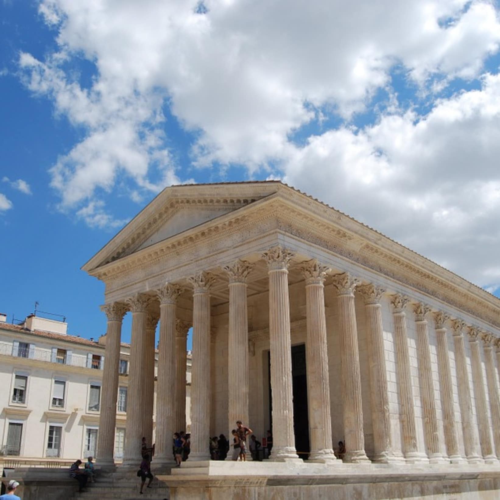 Les monuments de Nîmes