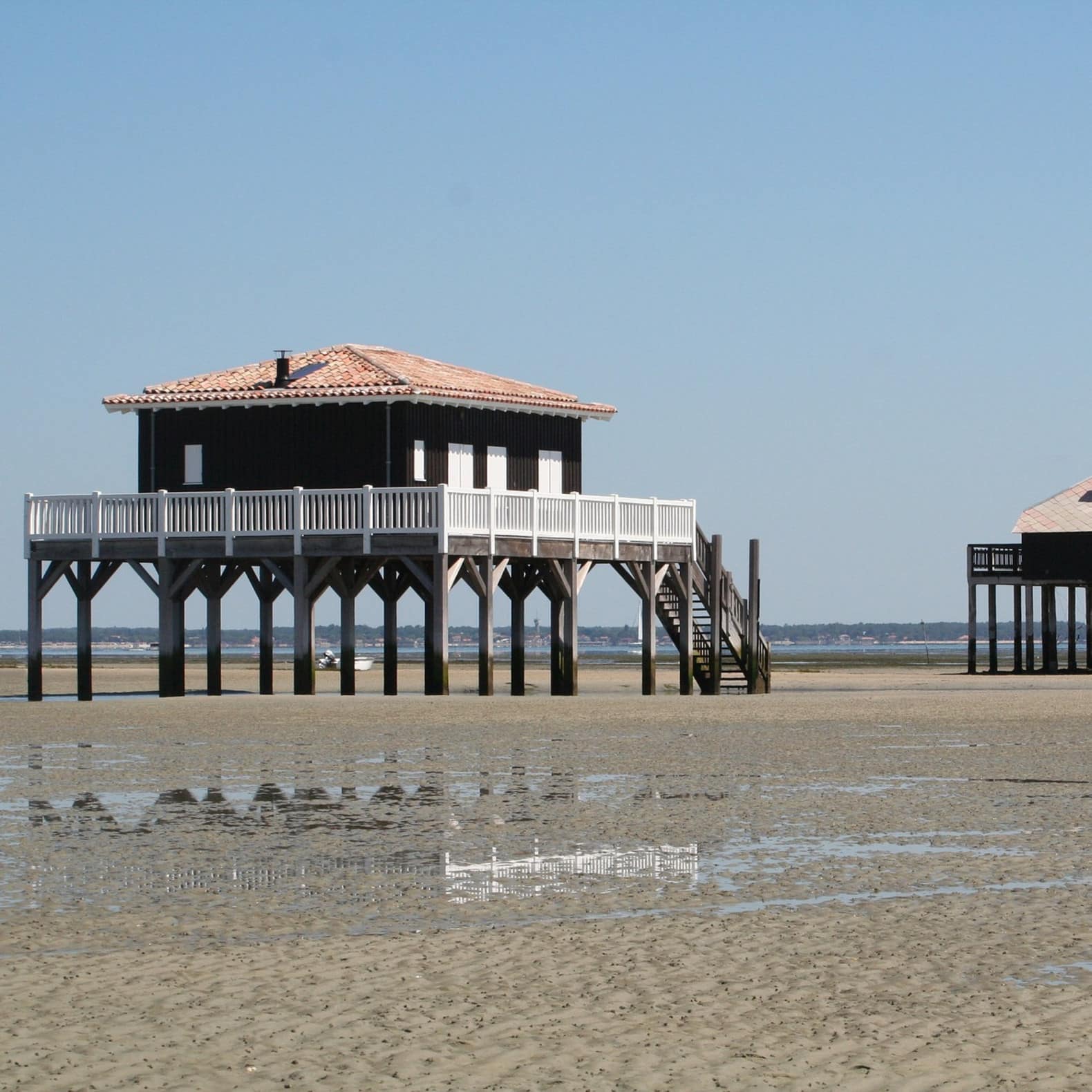 Les cabanes tchanquées, typiques du bassin d’Arcachon