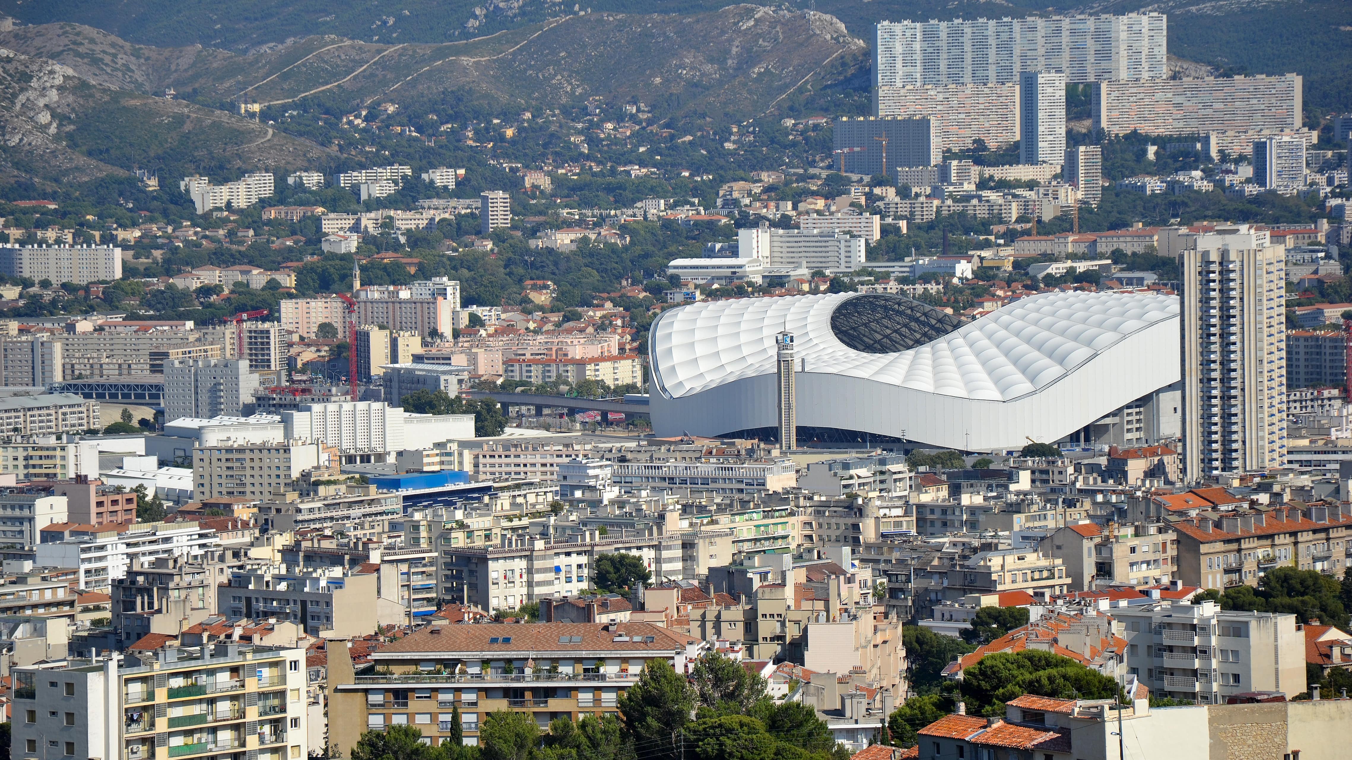 Vue de Marseille et son stade Vélodrome