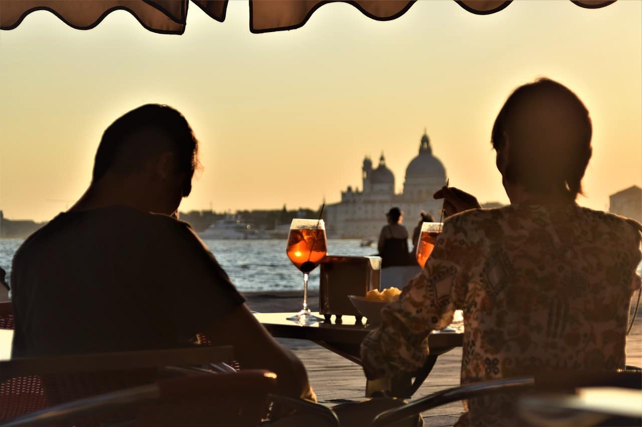aperol spritz venice with views over the canals