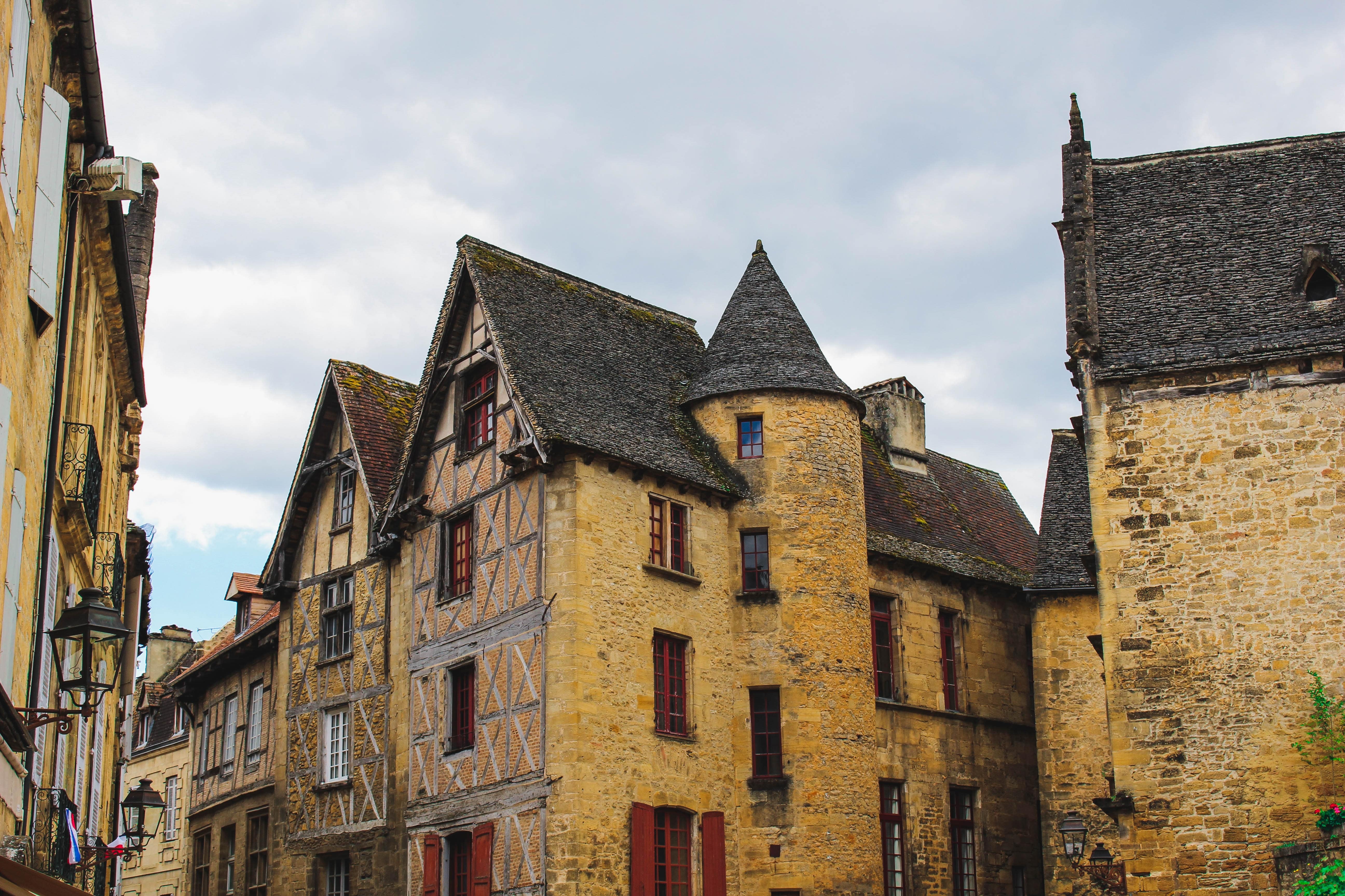 visiter sarlat la caneda 3 - photo by Tom Parkes