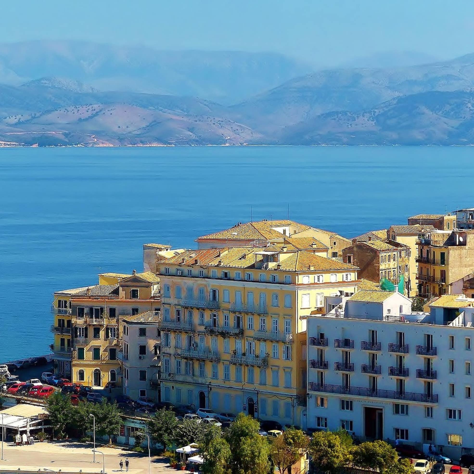 Vue sur Corfou et la mer ionienne, Grèce